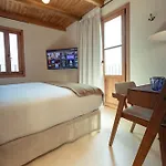 Nomad & Hotel 5*