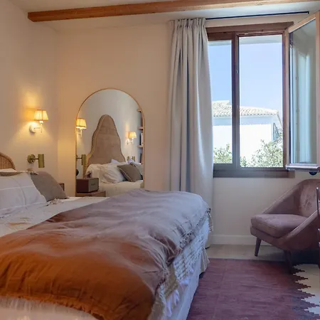 Hotel Nomad & 5*