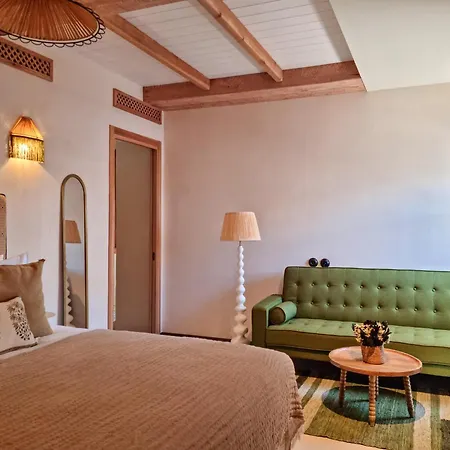 Nomad & Hotel 5*