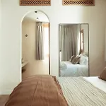 فندق Nomad & 5*