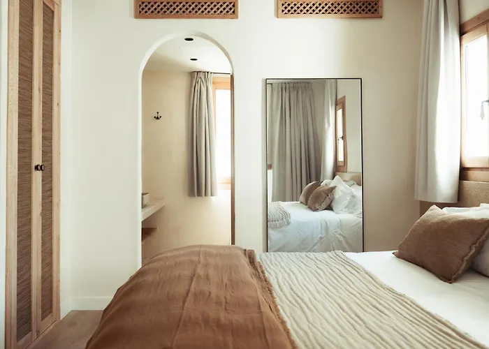 Hotel Nomad & 5*
