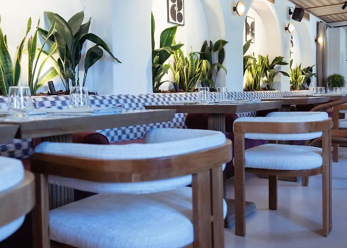 Nomad & Hotel 5*