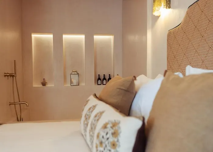 Hotel Nomad & Altea
