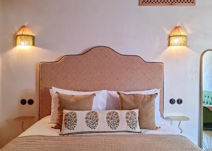 Nomad & Hotel